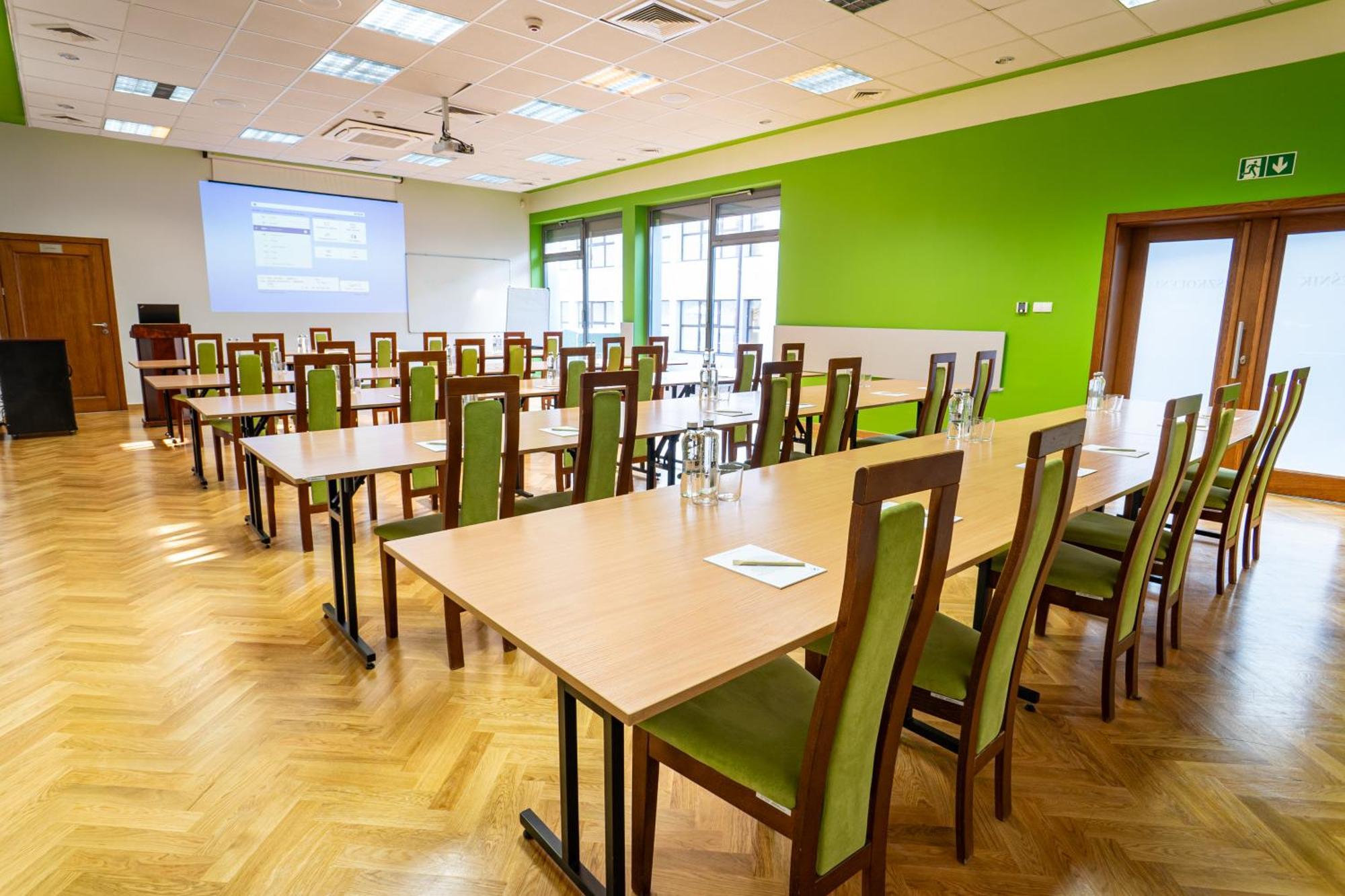 Hotel Osrodek Szkoleniowo-Wypoczynkowy "Lesnik" à Ustka Extérieur photo